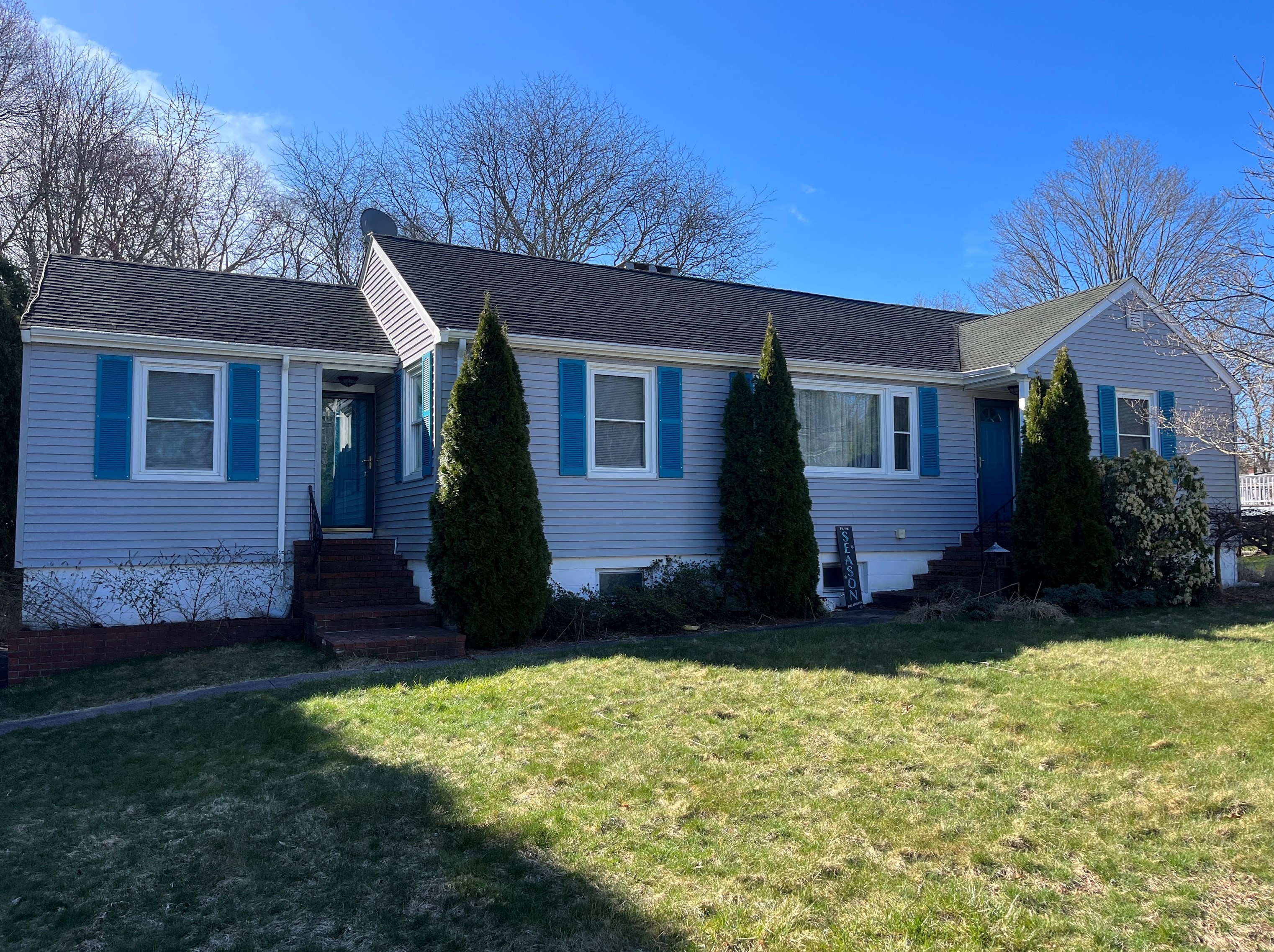 22 Russell Rd, North-Haven, CT 06473 exterior