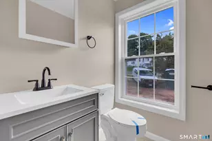 111 Old Ellington Rd, East Windsor, CT 06016 - Photo 10
