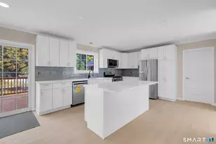 111 Old Ellington Rd, East Windsor, CT 06016 - Photo 6