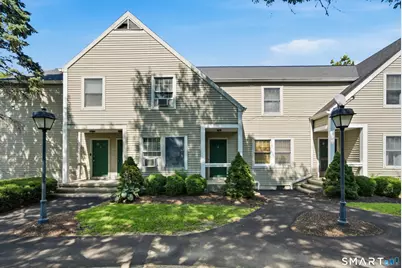 10-14 East Franklin Street #A2, Danbury, CT 06810 - Photo 1