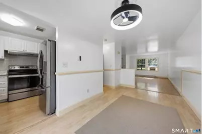10-14 East Franklin Street #A2, Danbury, CT 06810 - Photo 8