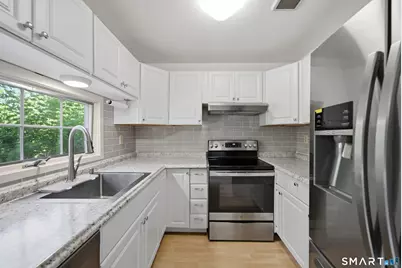 10-14 East Franklin Street #A2, Danbury, CT 06810 - Photo 10