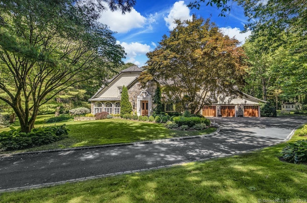 23 Benedict Hill Rd, New Canaan, CT 06840-2904