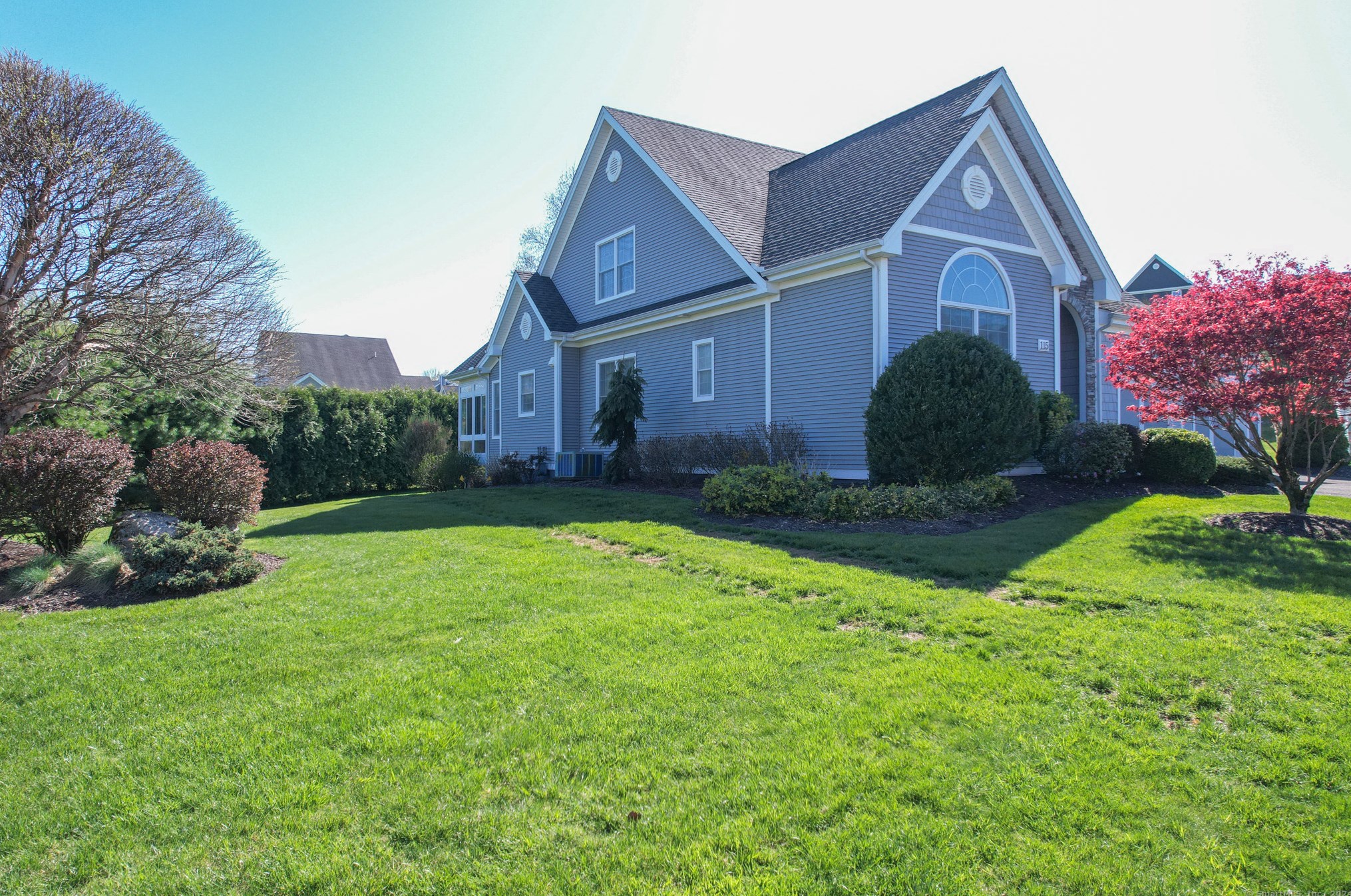 115 Victoria Dr, Cheshire, CT 06410