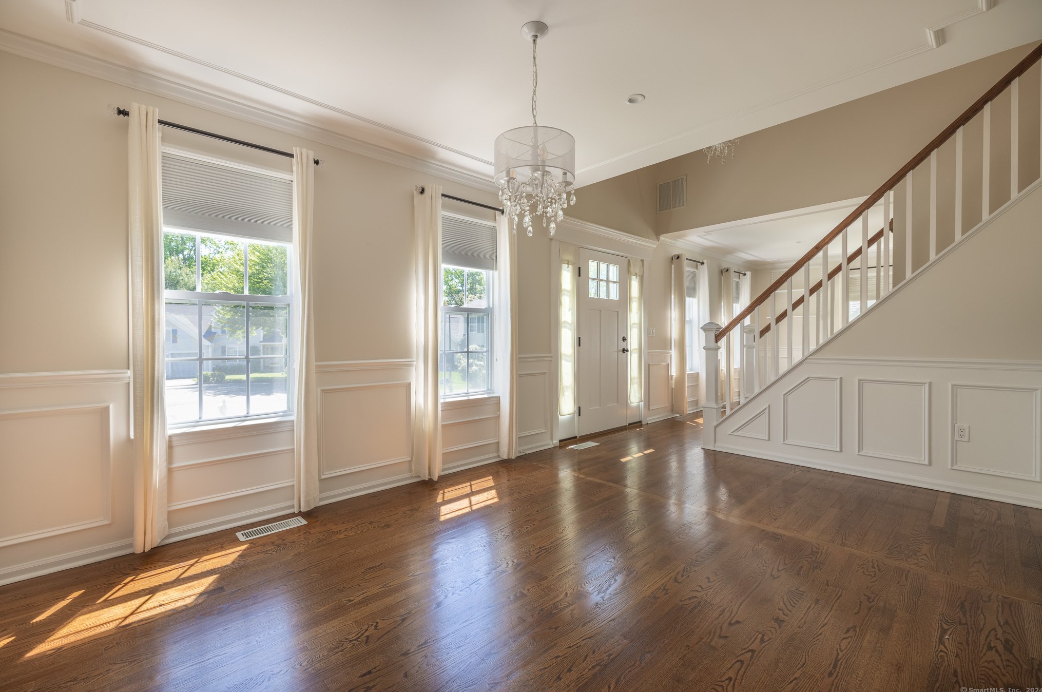 93 Tulip Tree Ct, Milford, CT 06461 exterior
