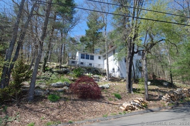 48 Lakeside Dr, Guilford, CT 06437 exterior