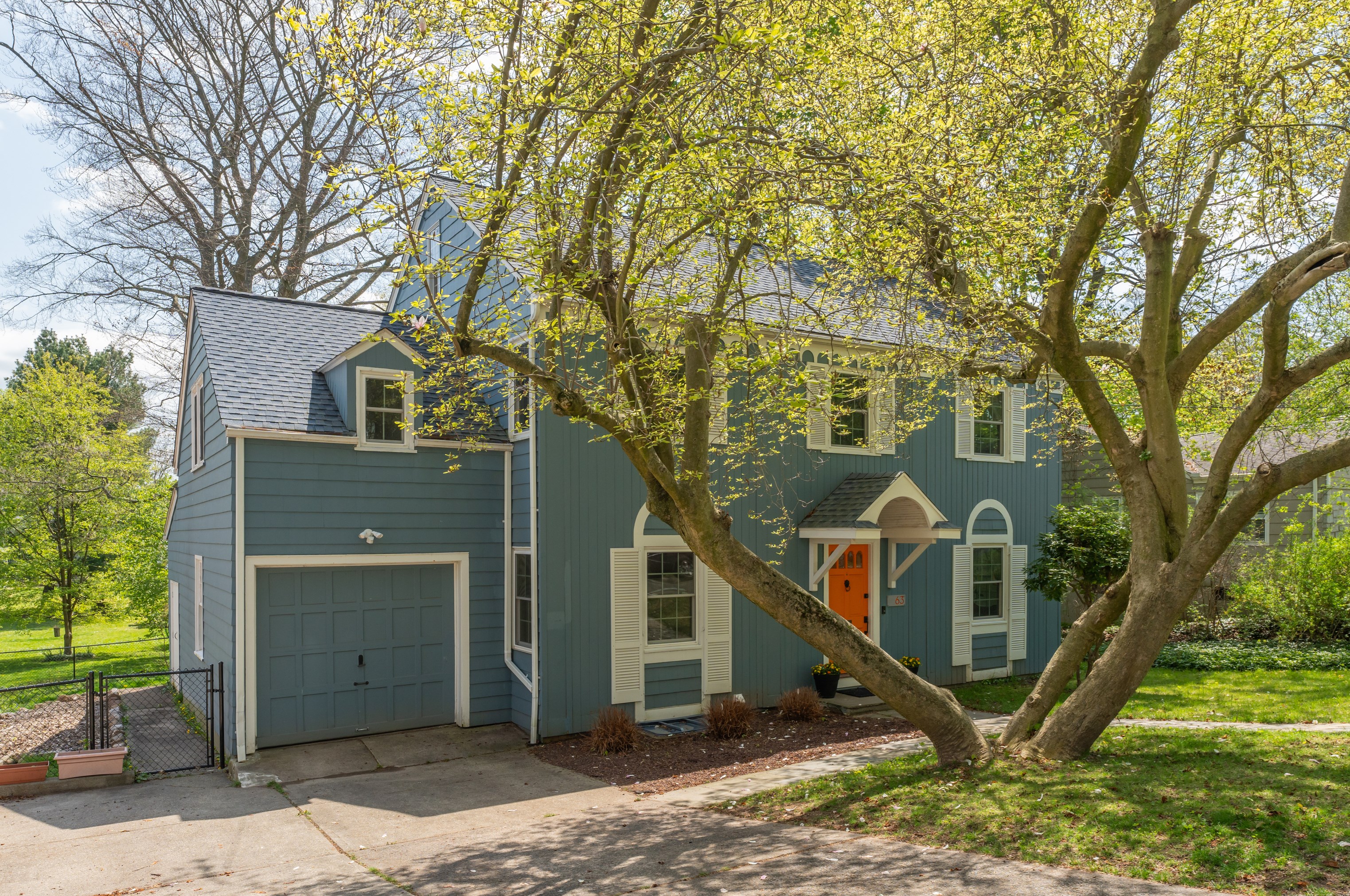 63 Woodside Ter, New Haven, CT 06515 exterior