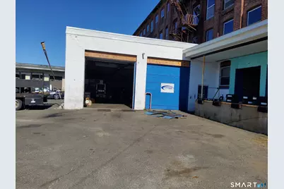 280 Chase River Road #Surface Level Garage, Waterbury, CT 06704 - Photo 2