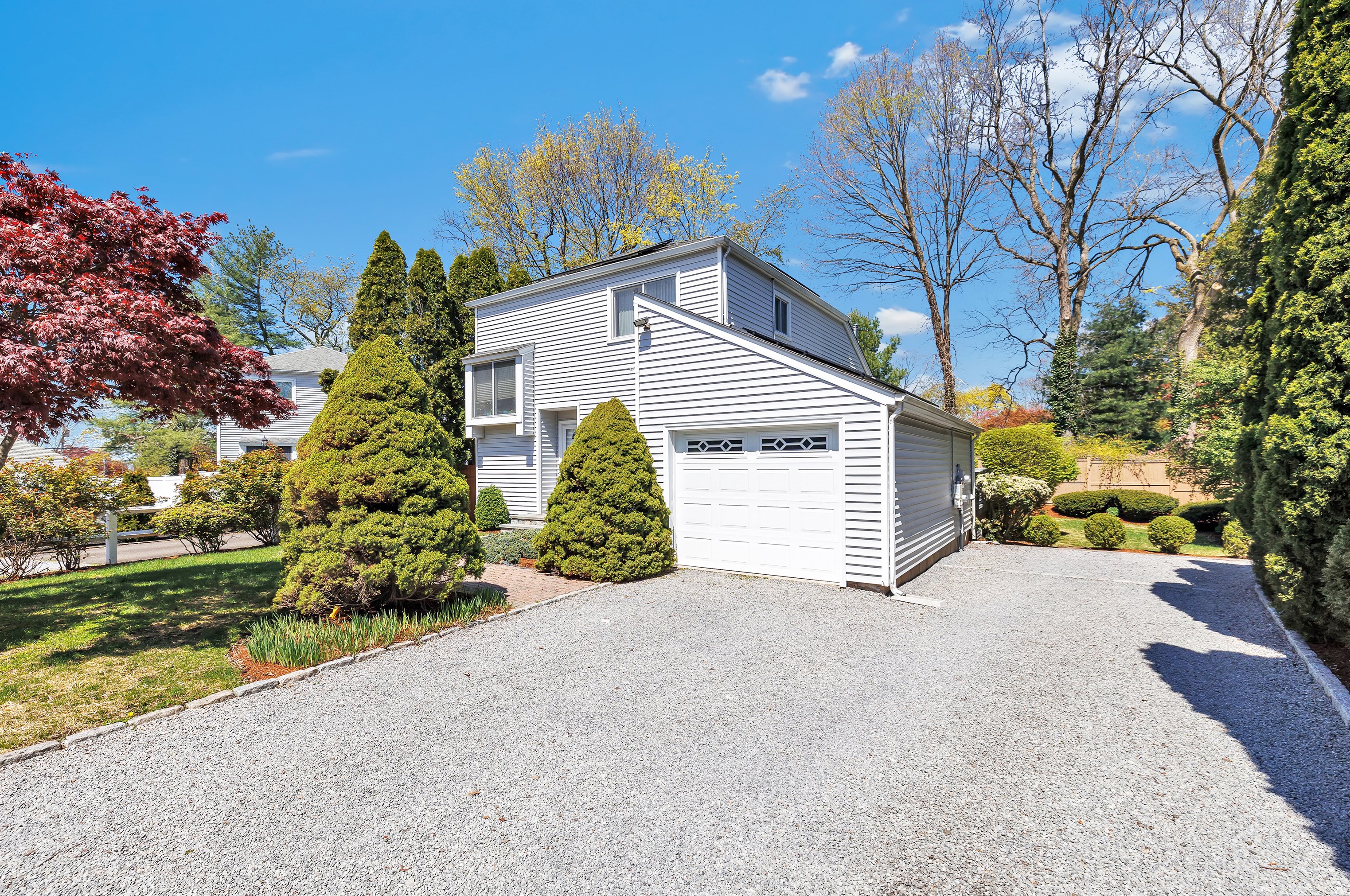 7 Dry Hill Ct, Norwalk, CT 06851