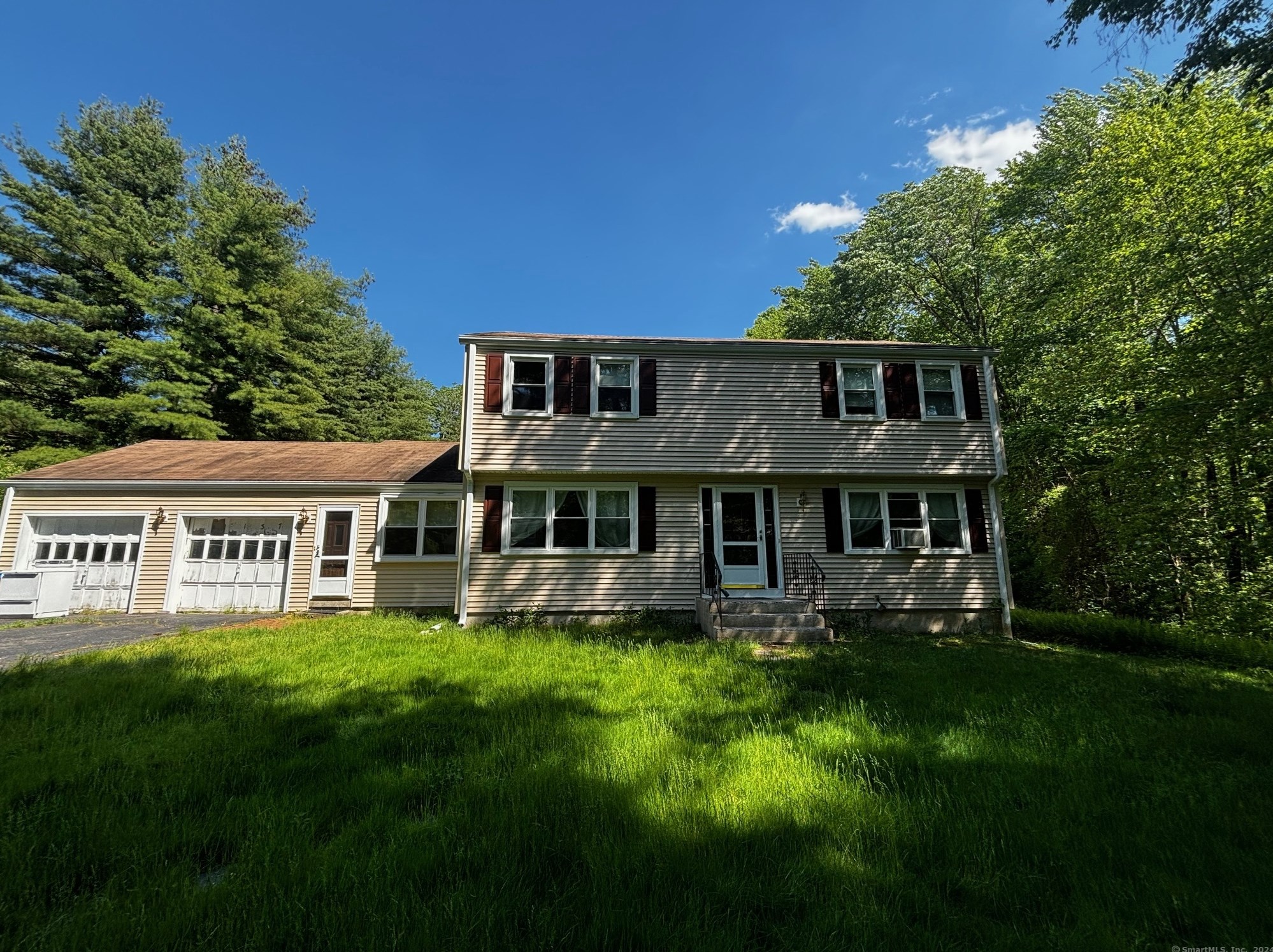 137 Deepwood Dr, Avon, CT 06001