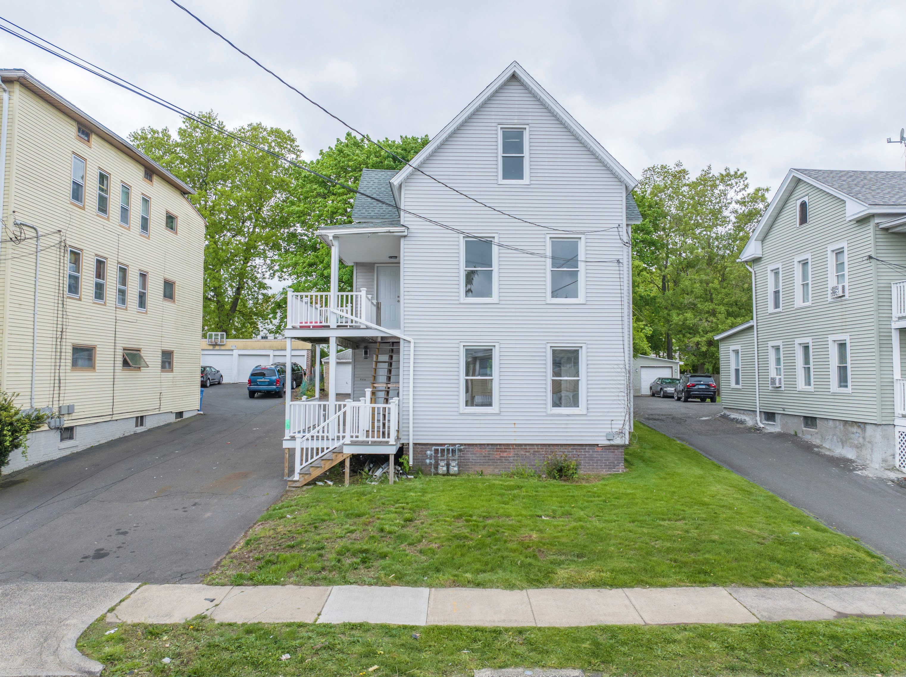 132 Tremont St, New Britain, CT 06051