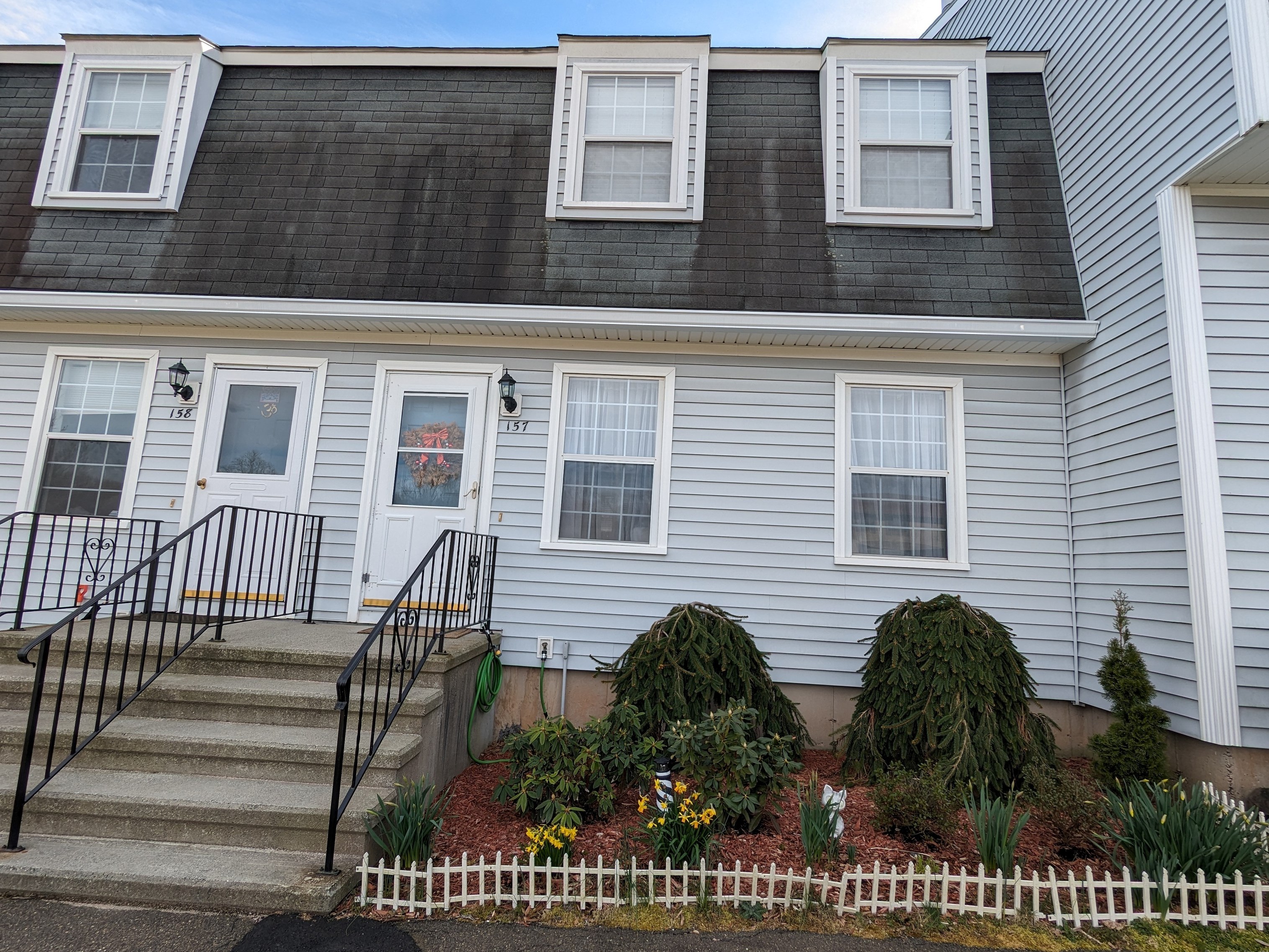 157 Austin Ryer Ln, Branford, CT 06405 exterior
