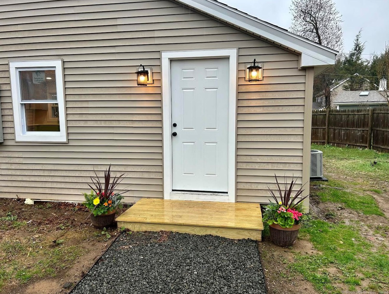 86 Alpine Dr, Sandy Hook, CT 06482 exterior