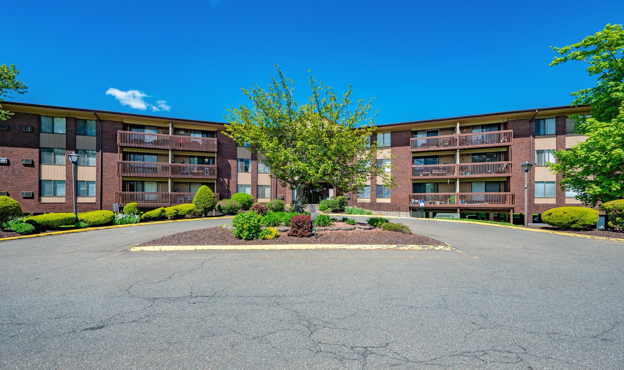 1317 Cromwell Hills Dr #1317, Cromwell, CT 06416