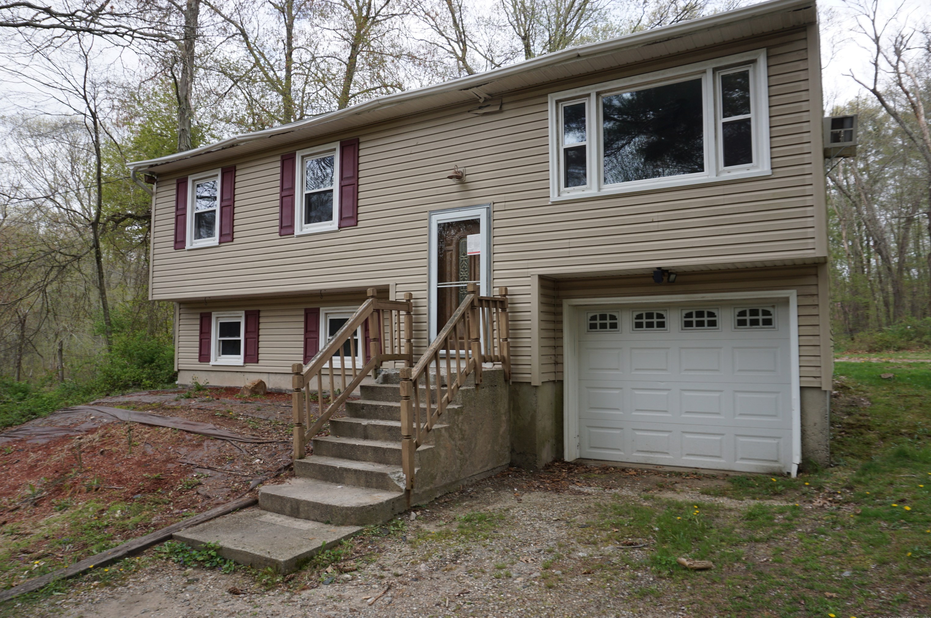 264 Brooklyn Tpke, North Windham, CT 06247 exterior