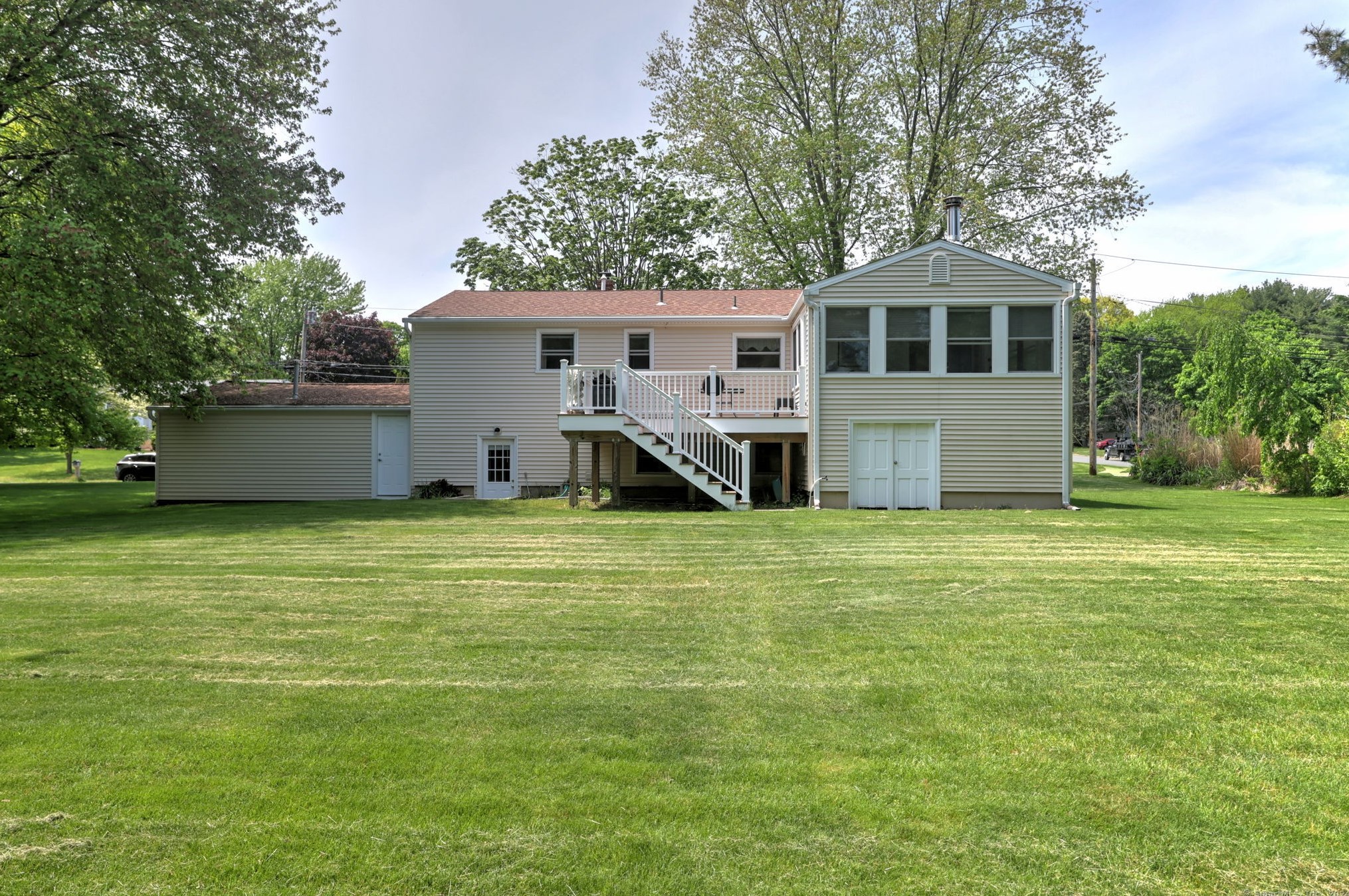 45 Benneville Rd, Milford, CT 06461 exterior