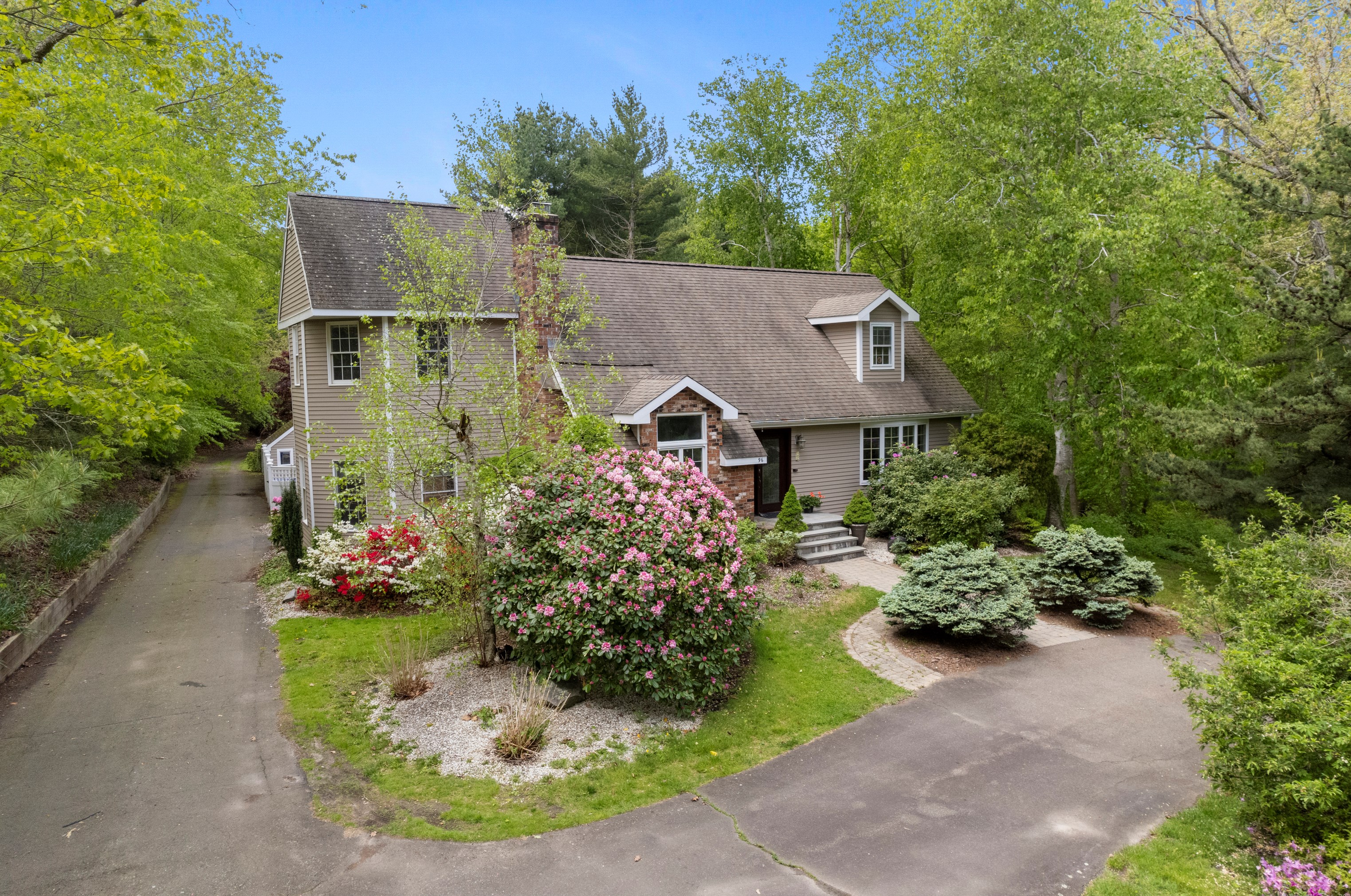 96 Carter Hill Rd, Clinton, CT 06413