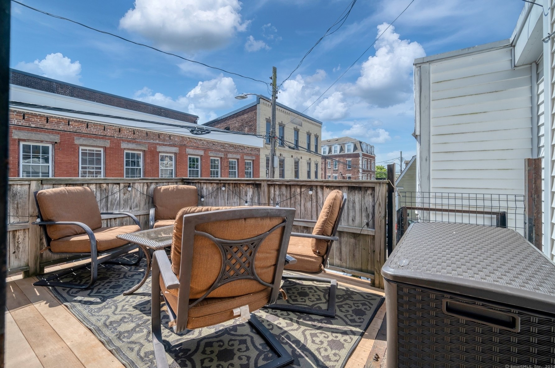 102 Golden St, United States Coast Guard Ac, CT 06320