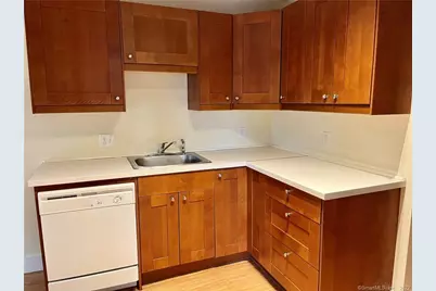 87 Kneen Street #3rd floor, Shelton, CT 06484 - Photo 4