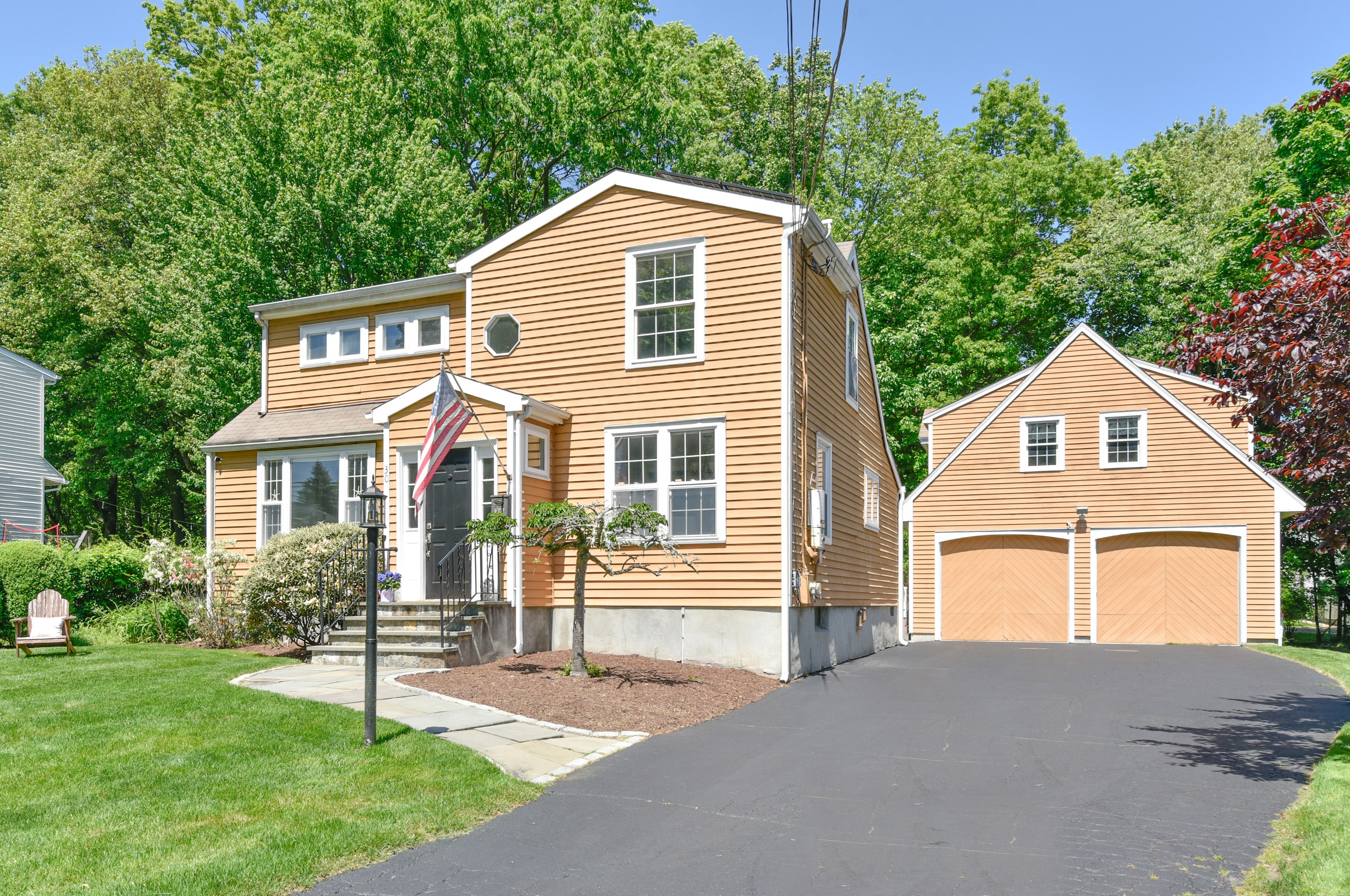 30 Youngstown Rd, Fairfield, CT 06824 exterior