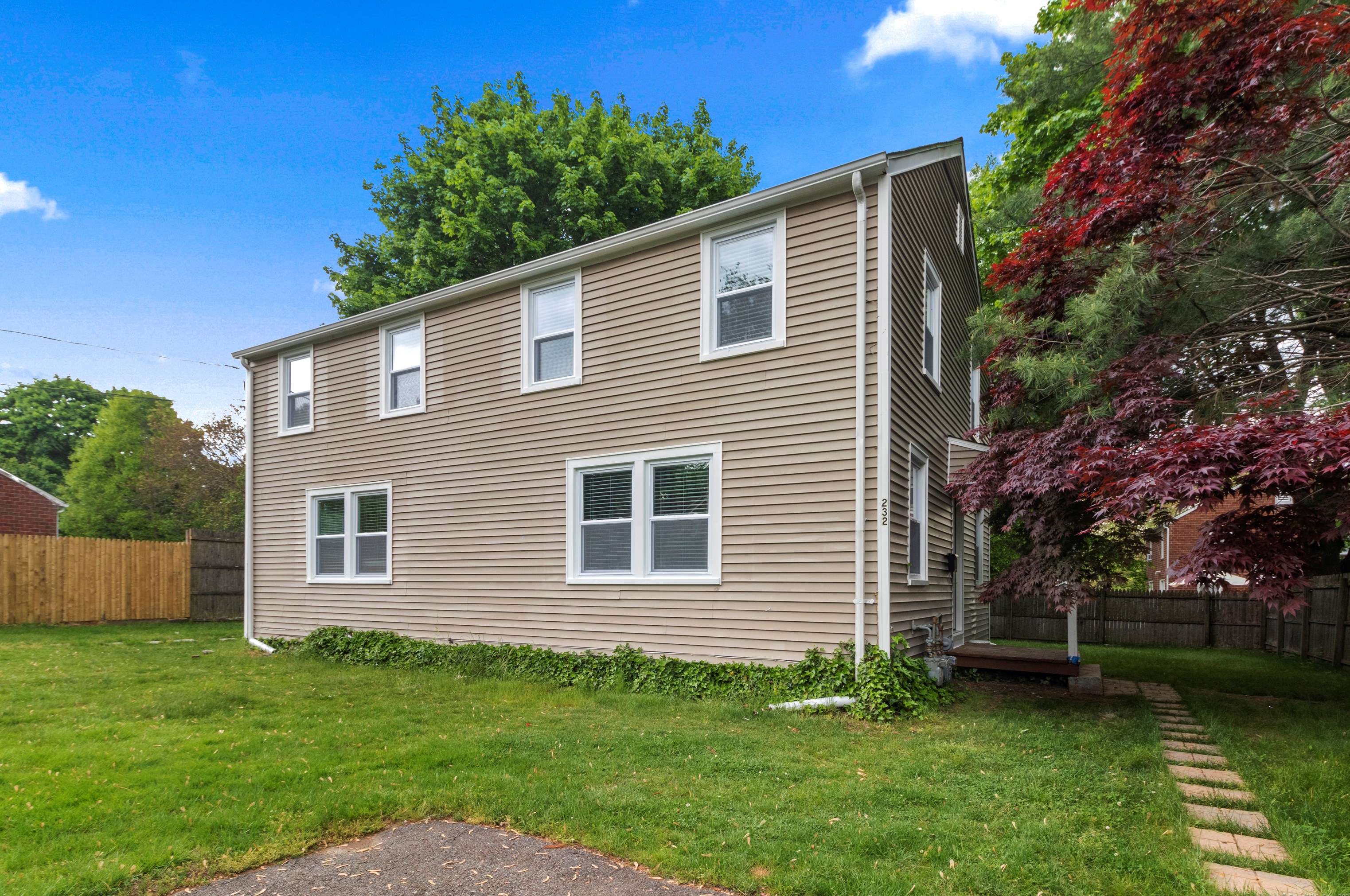 232 Melville Dr, Fairfield, CT 06825