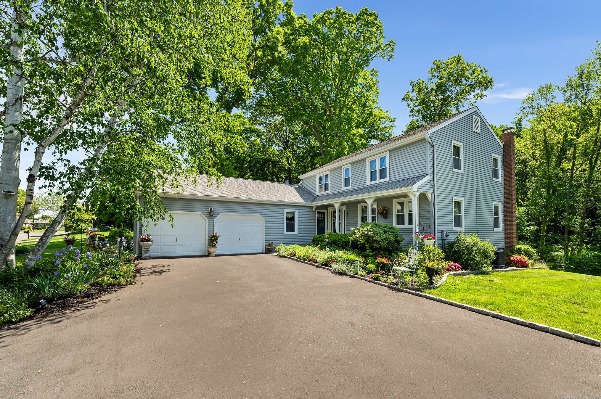 95 Butternut Ln, Southington, CT 06489