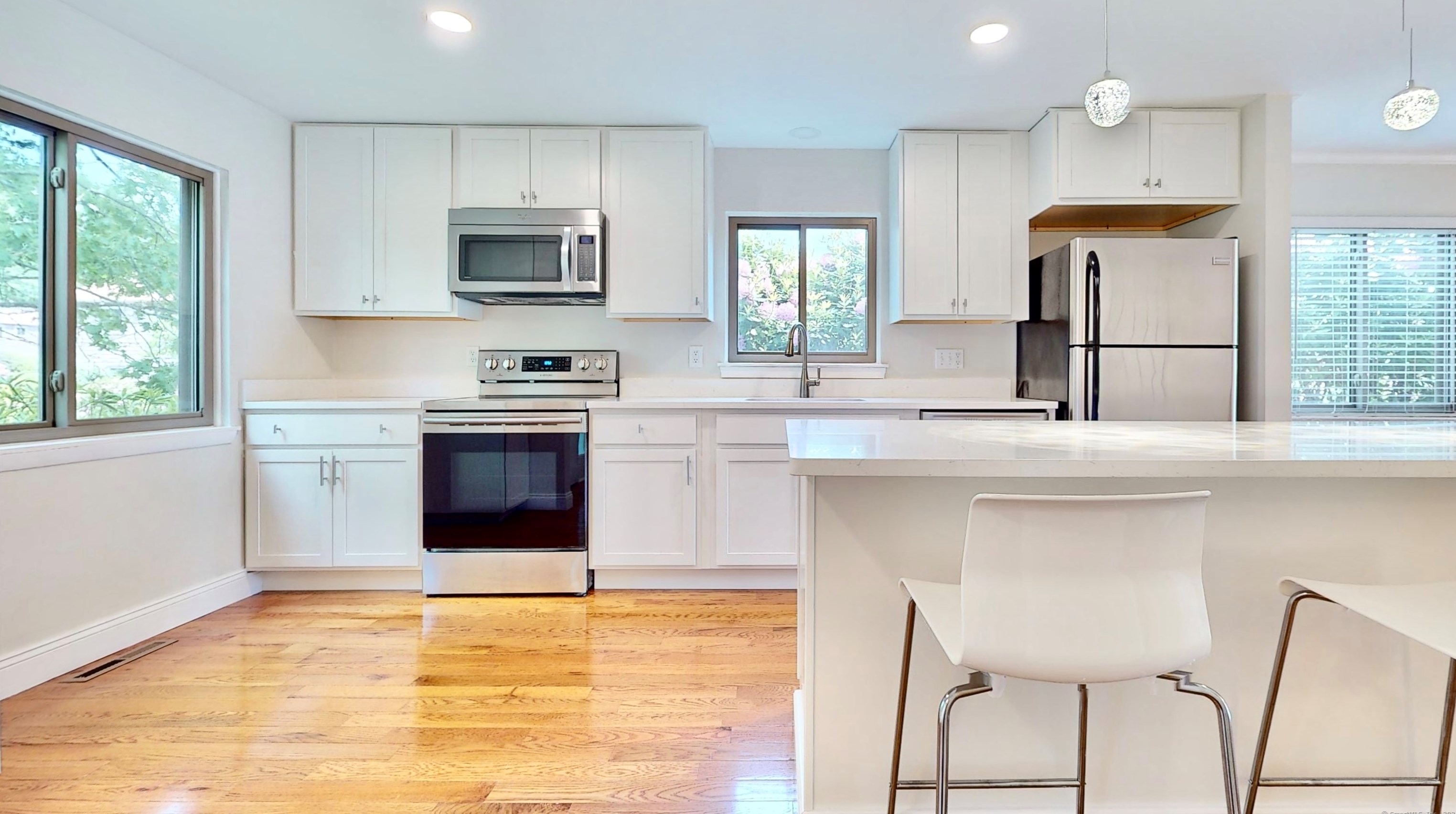 51 Wedgewood Rd, Stratford, CT 06614 exterior