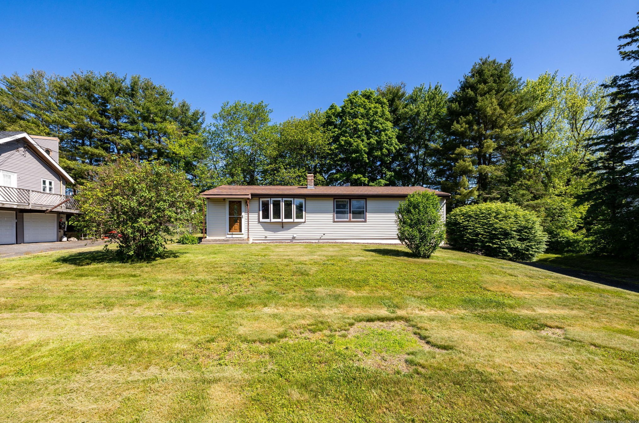 10 Kimann Dr, Terryville, CT 06786 exterior