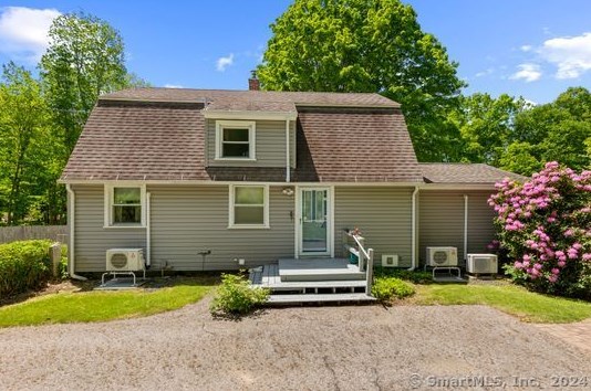 127 Wall St, Hebron, CT 06248 exterior