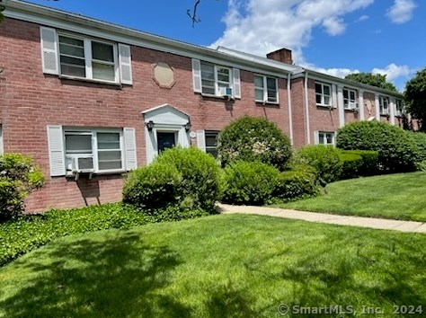 228 Seaton Rd #1, Stamford, CT 06906