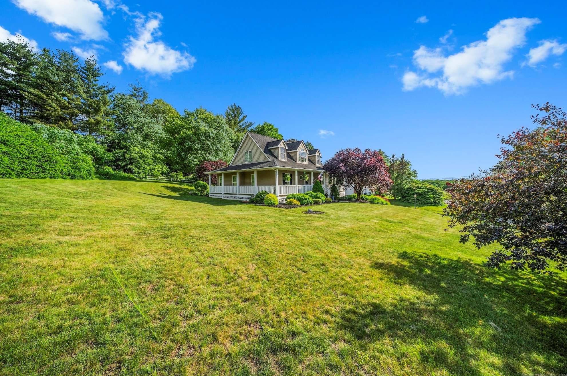 12 Wendover Rd, Suffield, CT 06078