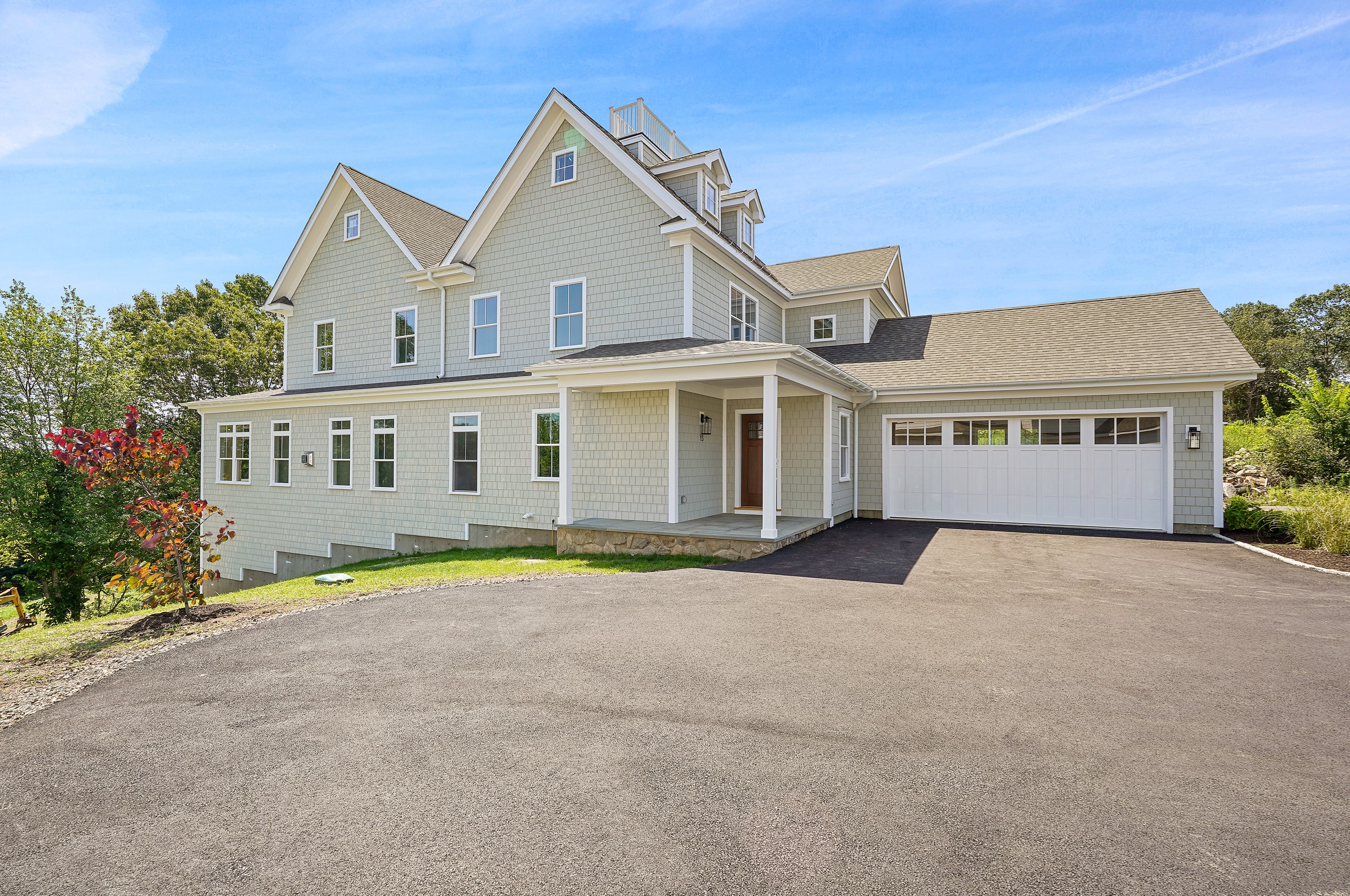 15 Damia Dr, Danbury, CT 06811