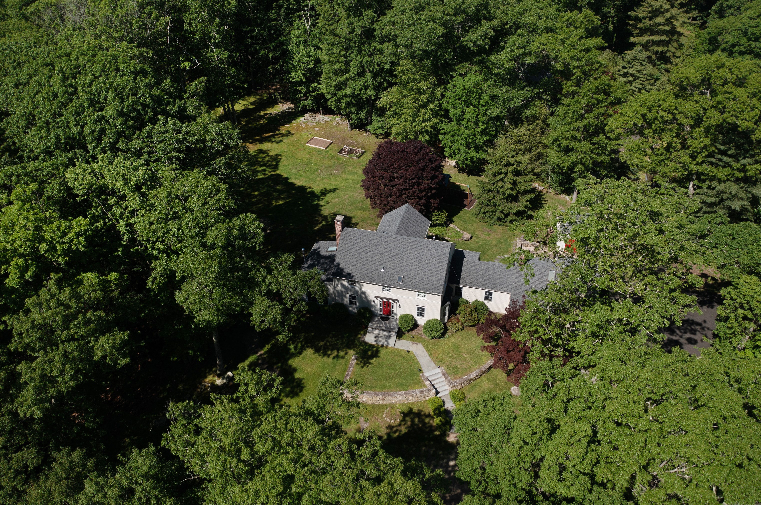 122 Rising Ridge Rd, Ridgefield, CT 06877 exterior