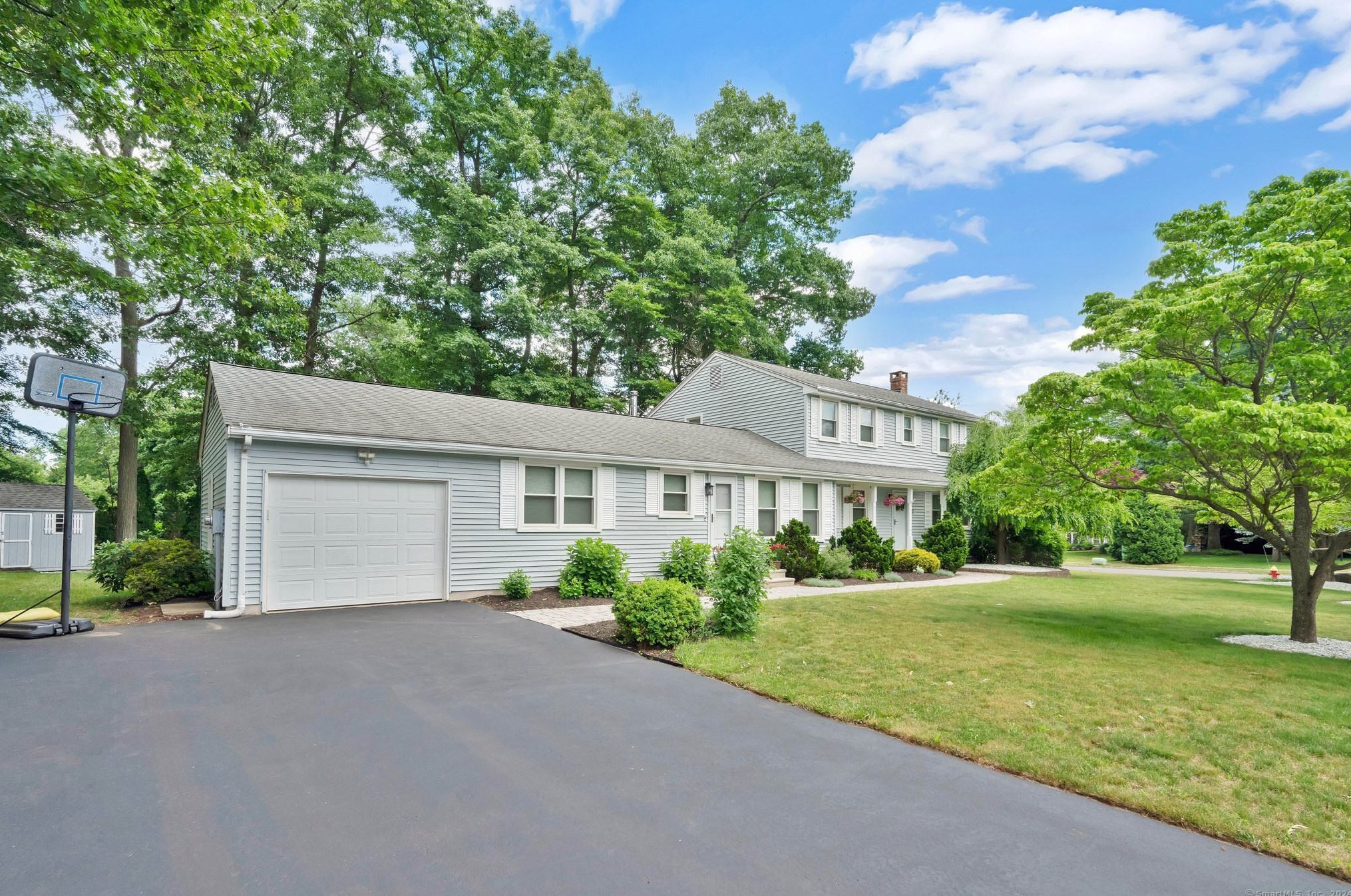 12 Gail Ln, Wapping, CT 06074 exterior