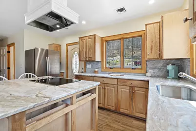 152 Whitehall Avenue, Stonington, CT 06355 - Photo 10
