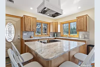 152 Whitehall Avenue, Stonington, CT 06355 - Photo 2