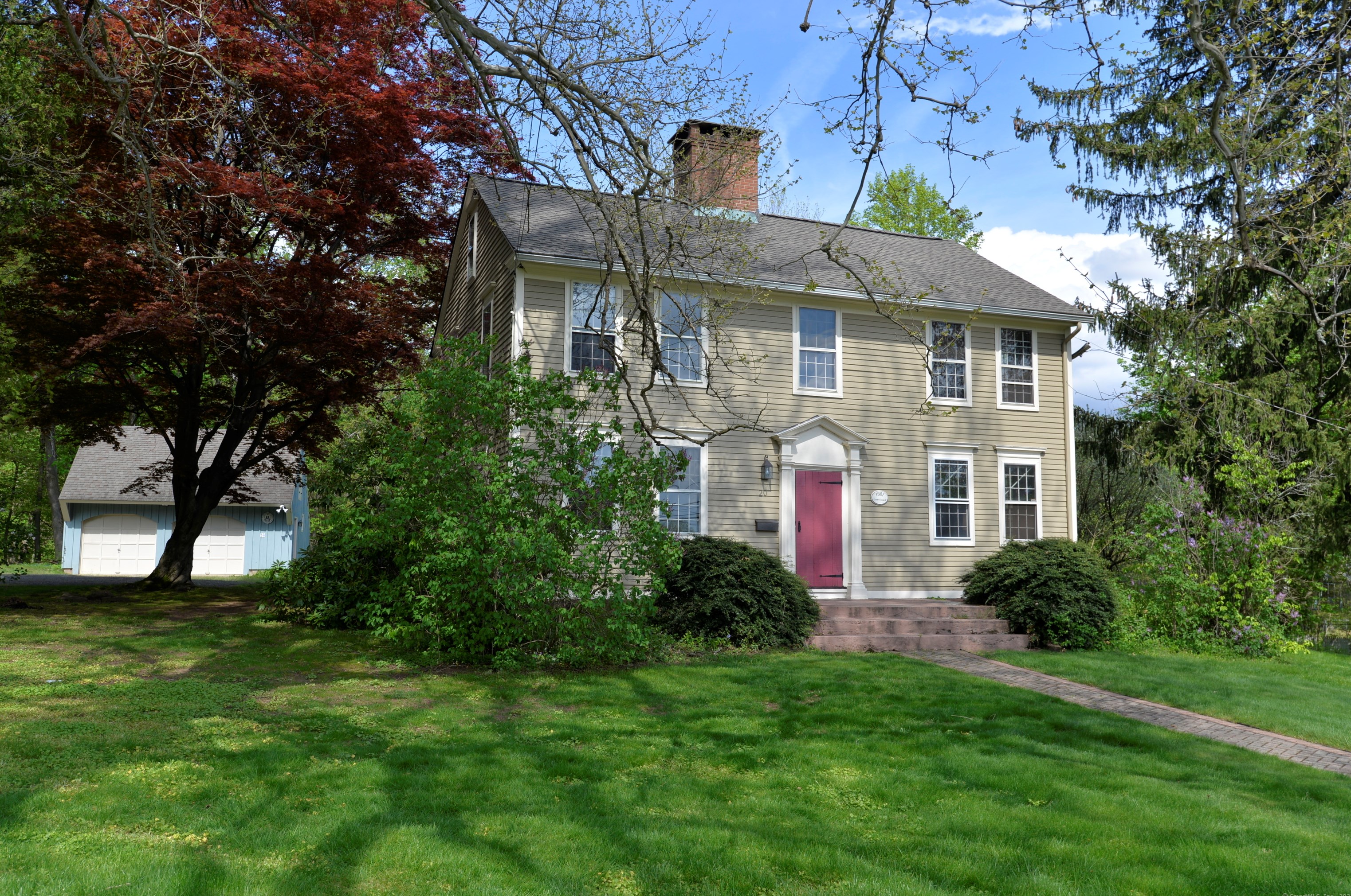 20 West St, Cromwell, CT 06416