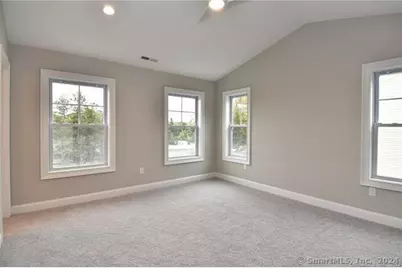 47 Village Crossing #47, East Lyme, CT 06357 - Photo 4