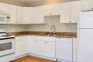 108 Mohican Ave, Waterbury, CT 06708 - Photo 4