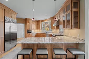 4 E Neck Rd, Stonington, CT 06378 - Photo 6