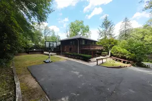 1140 Paradise Ave, Hamden, CT 06514 - Photo 8