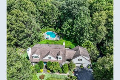 13 Deerfield Road, Brookfield, CT 06804 - Photo 1