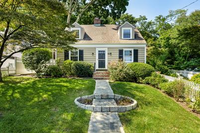 99 Gardiner Street, Darien, CT 06820 - Photo 1