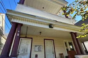 68 Magnolia St, Hartford, CT 06112 - Photo 4