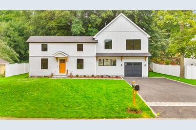 7 Glenwood Drive, Darien, CT 06820 - Photo 1