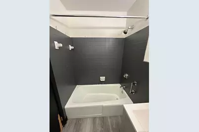 1660 East Main Street #4L, Waterbury, CT 06705 - Photo 4