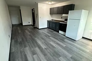 1660 E Main St, Waterbury, CT 06705 - Photo 2