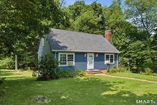 21 Sunset Dr, East Hampton, CT 06424 - Photo 2