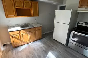 1071 Pembroke St, Bridgeport, CT 06608 - Photo 2