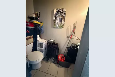 975 Meriden Road #APT 20, Waterbury, CT 06705 - Photo 6